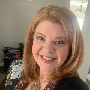 Meet your Posher, Courtney